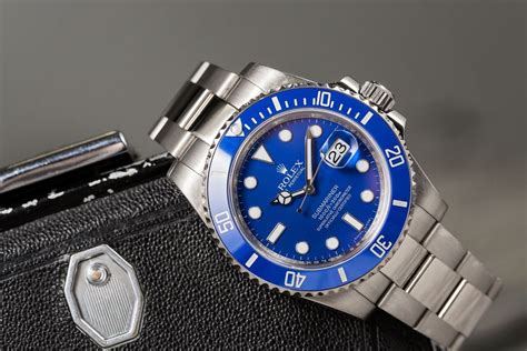 how to wind a rolex submariner|rolex submariner self winding.